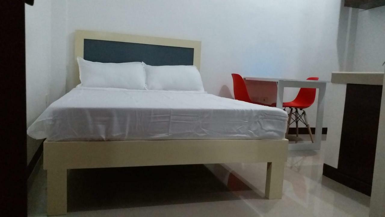 Clark-Pad Inn, Angeles City Kültér fotó