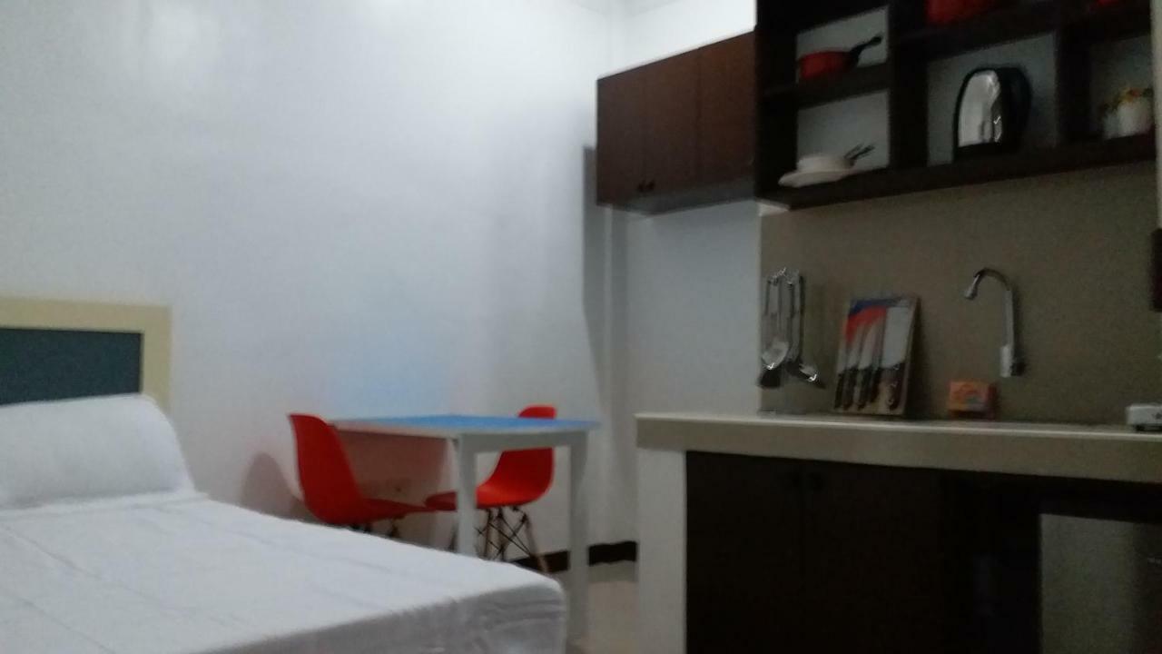 Clark-Pad Inn, Angeles City Kültér fotó