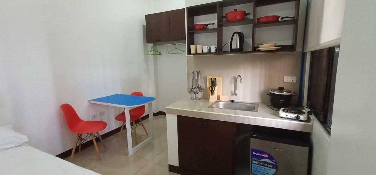 Clark-Pad Inn, Angeles City Kültér fotó