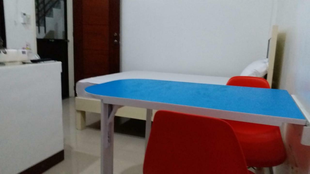 Clark-Pad Inn, Angeles City Kültér fotó