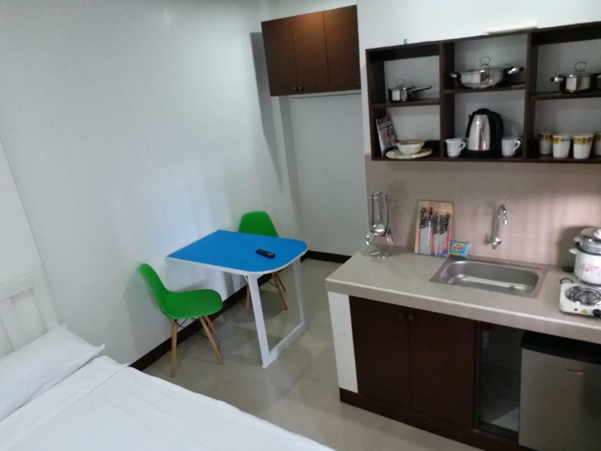 Clark-Pad Inn, Angeles City Kültér fotó
