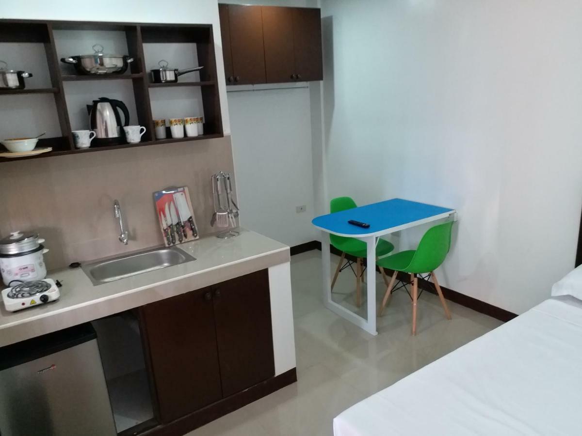 Clark-Pad Inn, Angeles City Kültér fotó