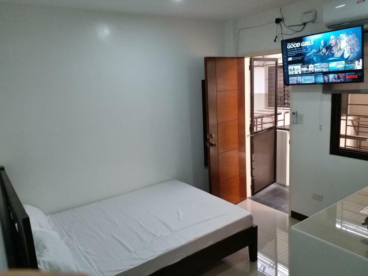 Clark-Pad Inn, Angeles City Kültér fotó