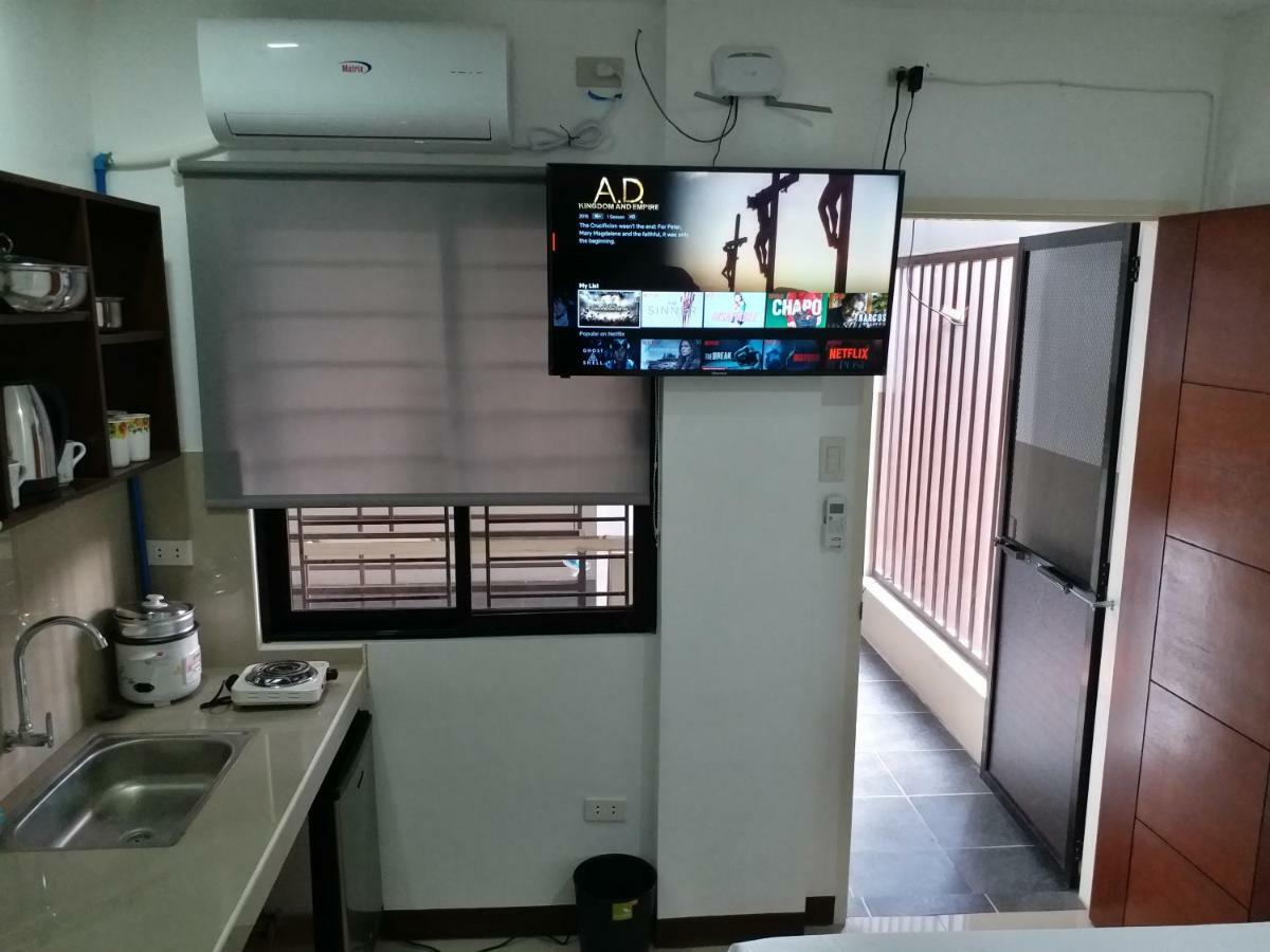 Clark-Pad Inn, Angeles City Kültér fotó