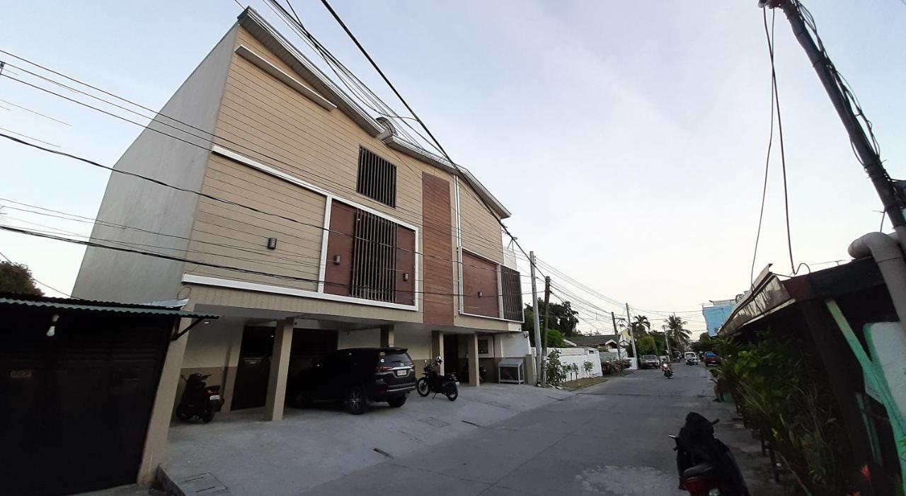 Clark-Pad Inn, Angeles City Kültér fotó